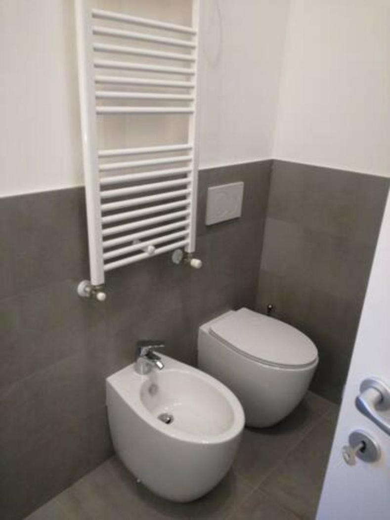 Appartement Bilocale Zona Isola 200 Mt Metro Mm3 Maciachini - J2 Milan