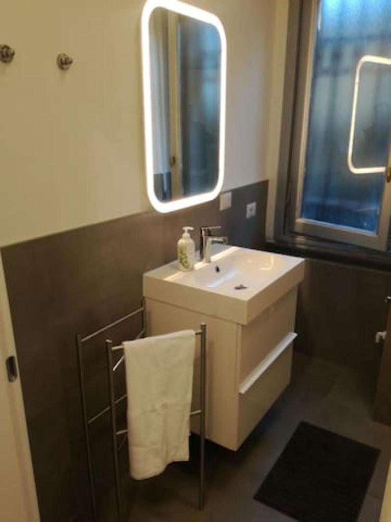 Appartement Bilocale Zona Isola 200 Mt Metro Mm3 Maciachini - J2 Milan