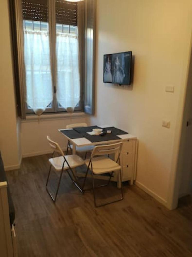 Bilocale Zona Isola 200 Mt Metro Mm3 Maciachini - J2 * Milan